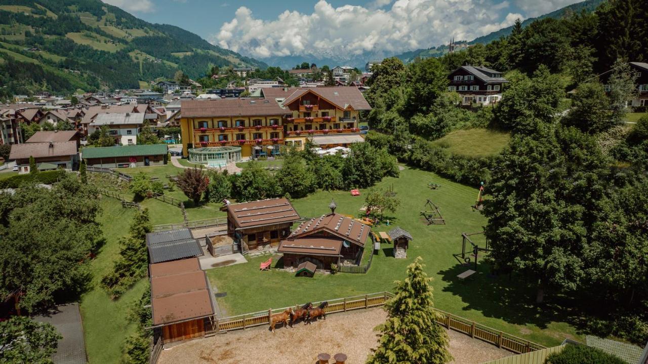 Hotel Lerch Sankt Johann im Pongau Exterior photo