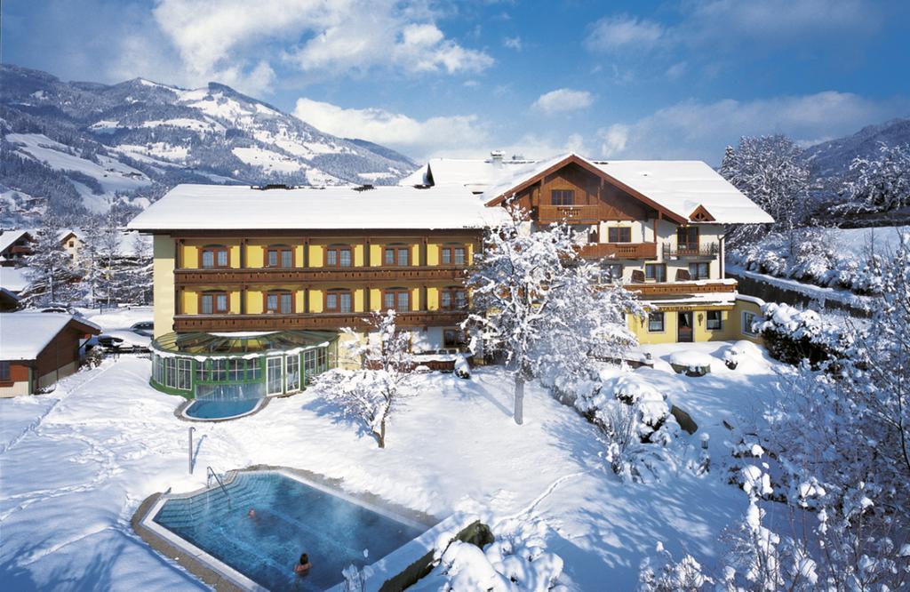 Hotel Lerch Sankt Johann im Pongau Exterior photo